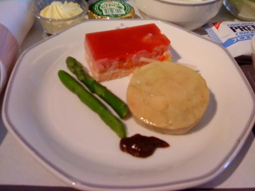 908 JL NRT-HKG.JPG