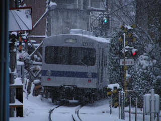 雪の中の飯坂電車。