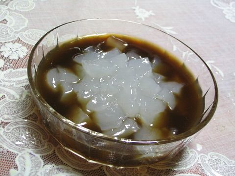 黒蜜餡わらび餅