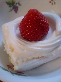 いちごケーキ1切れ