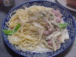 ハムとエリンギのパスタ