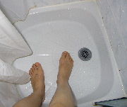 パリのプチホテルHotel de Reuillyのシャワースペース