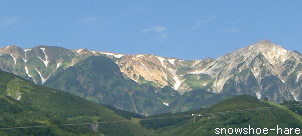 連なる山々