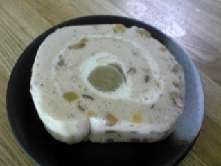 渋皮栗入りロール