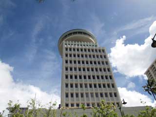 20100127topofwaikiki.jpg