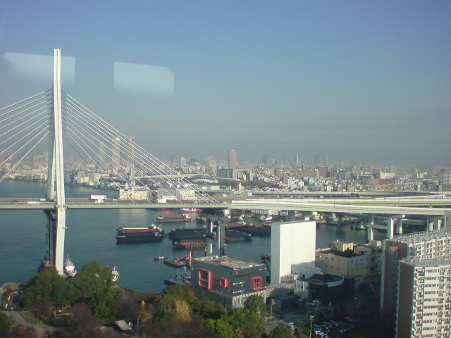 観覧車から一望する大阪の光景…2