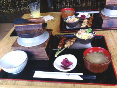 鶏そぼろ釜飯御膳