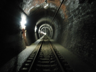 トンネル中