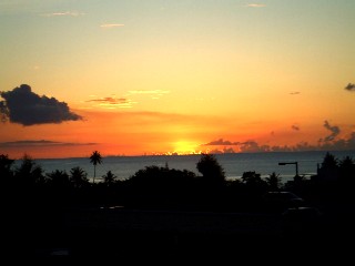 タモンビーチの夕日