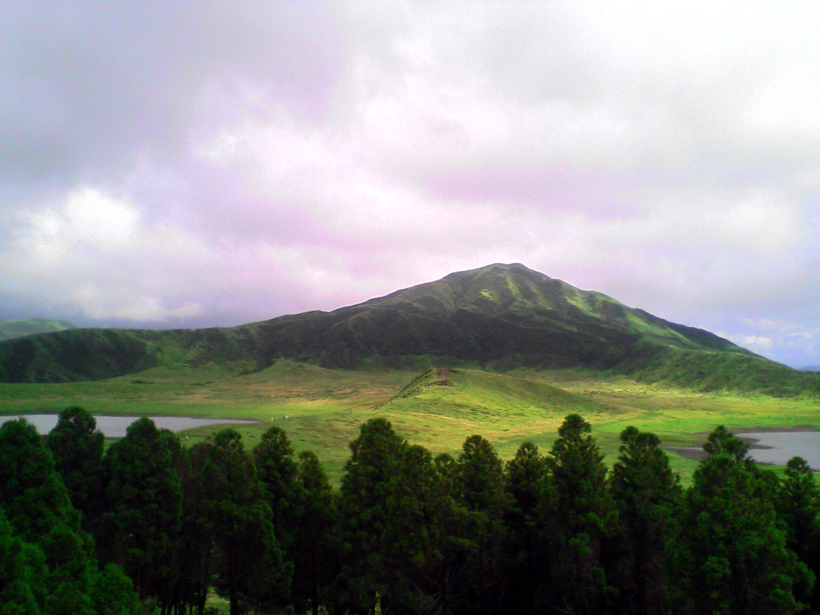 阿蘇烏帽子山