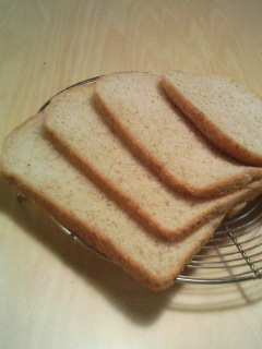 薄切り食パン