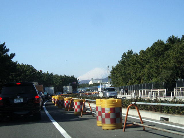 茅ヶ崎サザンビーチ付近から