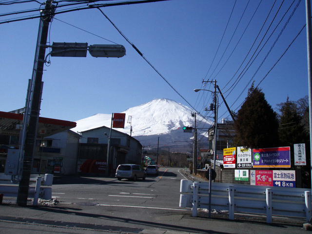 籠坂峠入口交差点から