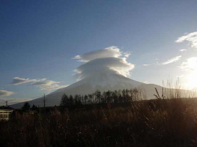 2006.2.14 雲に変化、三段重ねになりました