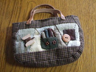 パッチワークの小物入れ（裏）