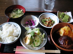 ハンバーグランチ