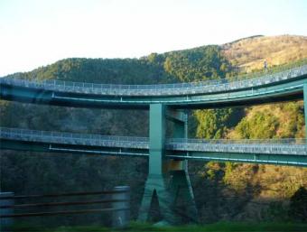 河津ループ橋