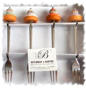 BETJEMAN & BARTON ルリジューズのフォーク.jpg