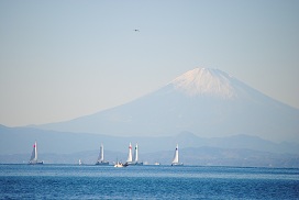 富士山とヨット