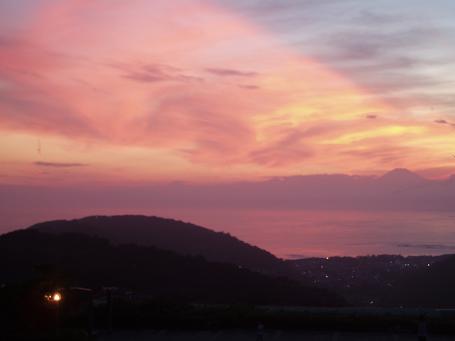 夕焼けと富士山