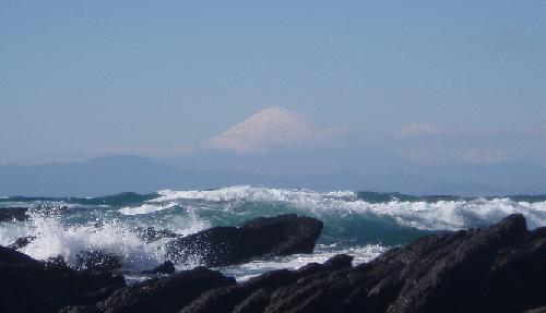 荒海と富士山