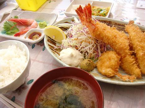 ９．海老フライ定食(お刺身つき)