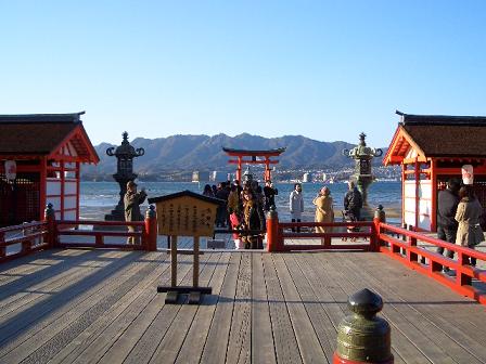 お客さんもいっぱい。