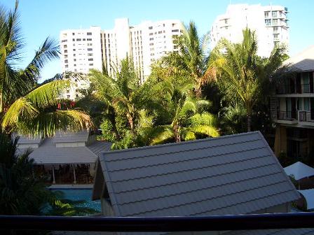 ケアンズ・オアシスリゾートホテル。