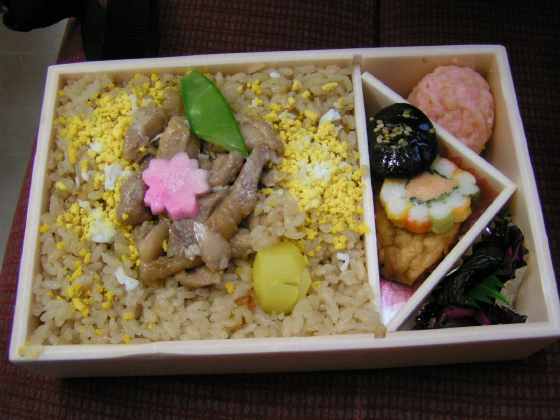 岩盛岡61鳥めし