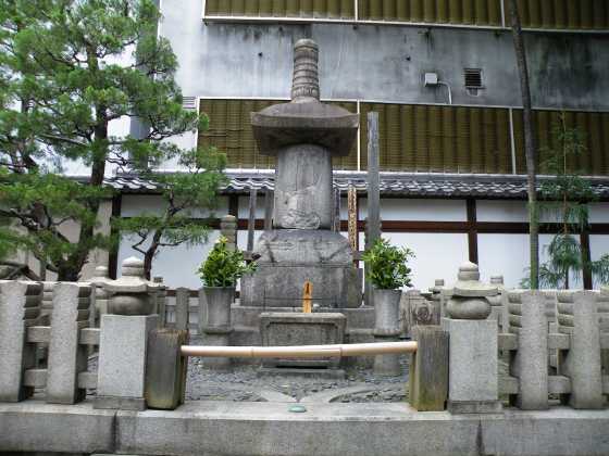 京の夏a1信長の墓