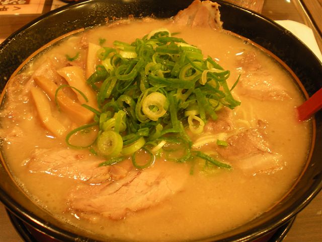 うま屋チャーシュー麺