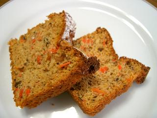 ニンジンとノワゼットゥのパウンドケーキ.JPG