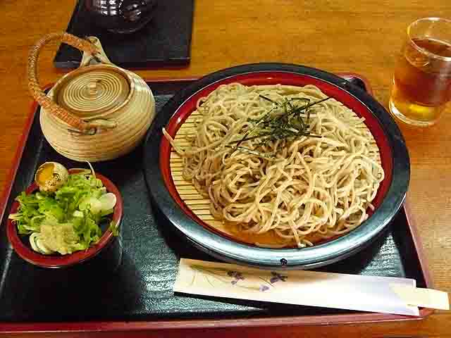 P1370376（640ｘ480）昼食・ざる蕎麦大盛り.jpg