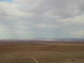 クレーターの周り