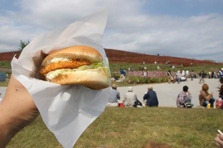 2009101217　まぐろかつバーガー.jpg