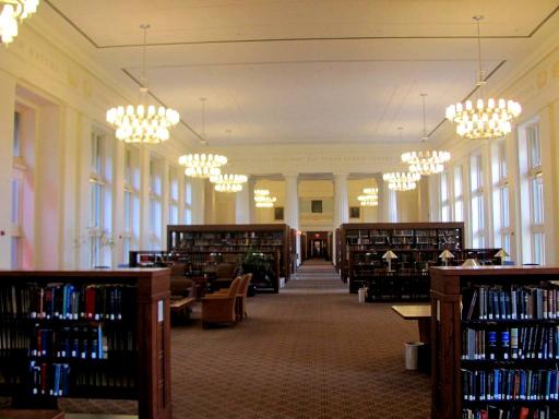 ハーバード大学ロースクール図書館館内