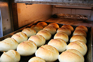 裏磐梯の美味しい空気で焼いた自家製フランスパン