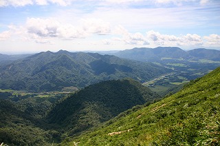 s-s-51 須金岳　源頭から荒雄岳.jpg