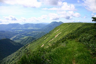 s-s-51 須金岳　源頭から禿岳.jpg