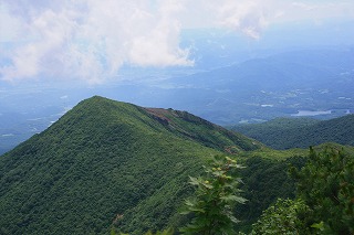 s-s-49 屏風岳　山頂から水引入道.jpg