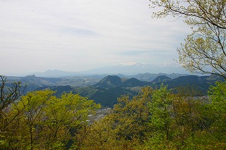 s-s-31 太白山　山頂から南蔵王.jpg