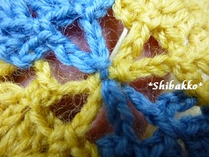 円形モチーフのモチーフつなぎの編み地♪2