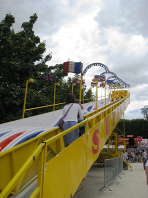 テュイルリー公園の遊園地滑り台