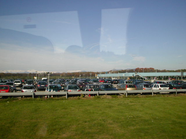 ミラノに向かう途中から観たアルプスの山々