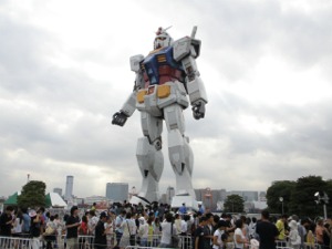 大勢の見物客が！