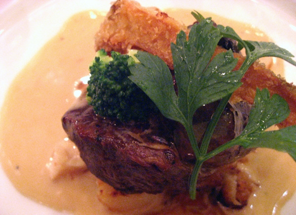 Alan Wong's牛フィレトリュフ焼きソース