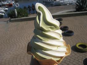 抹茶ソフト（バニラミックス♪）.JPG