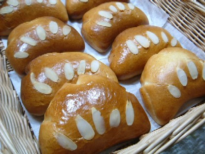 いちごジャム　パン