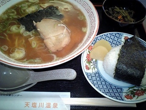 おにぎりは別売ですよ～