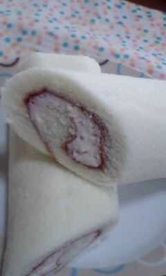 白いロールケーキ２